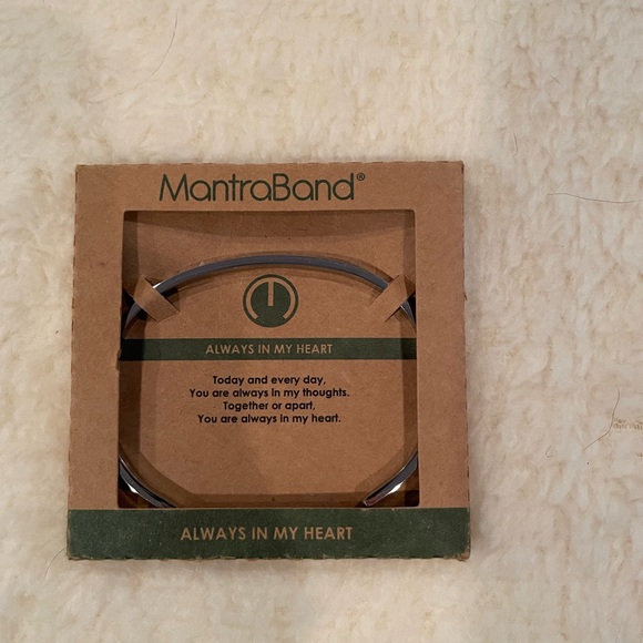 MantraBand silver plated Always in my Heart Bracelet - Picture 2 of 3